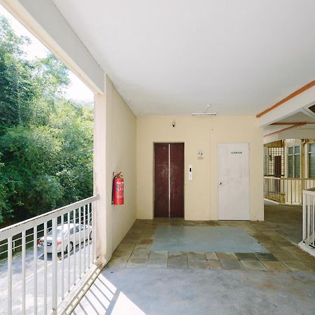 Ees Whale House - Homestay 3 Min Walk To Beach Batu Ferringhi Exterior foto