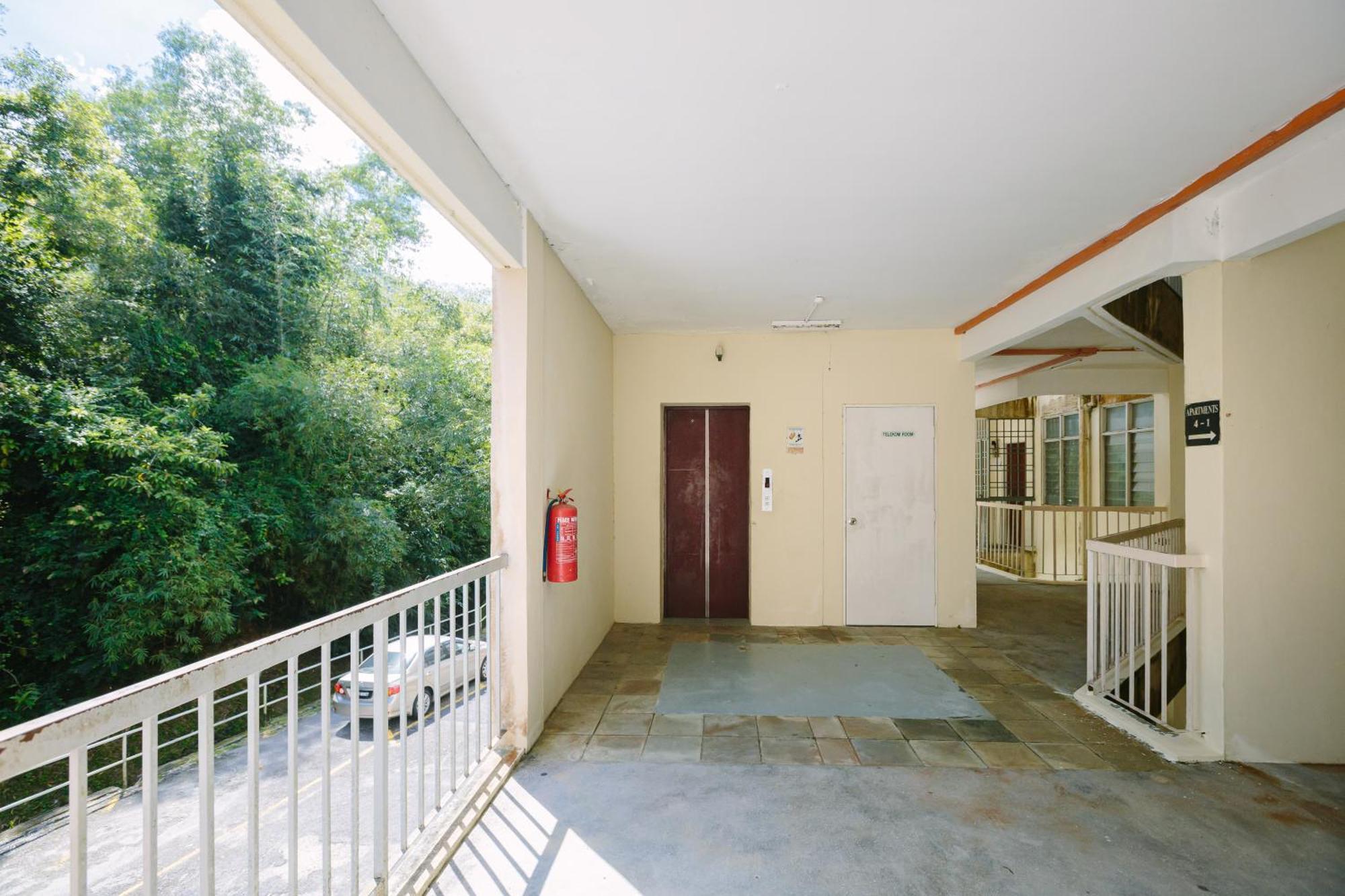 Ees Whale House - Homestay 3 Min Walk To Beach Batu Ferringhi Exterior foto