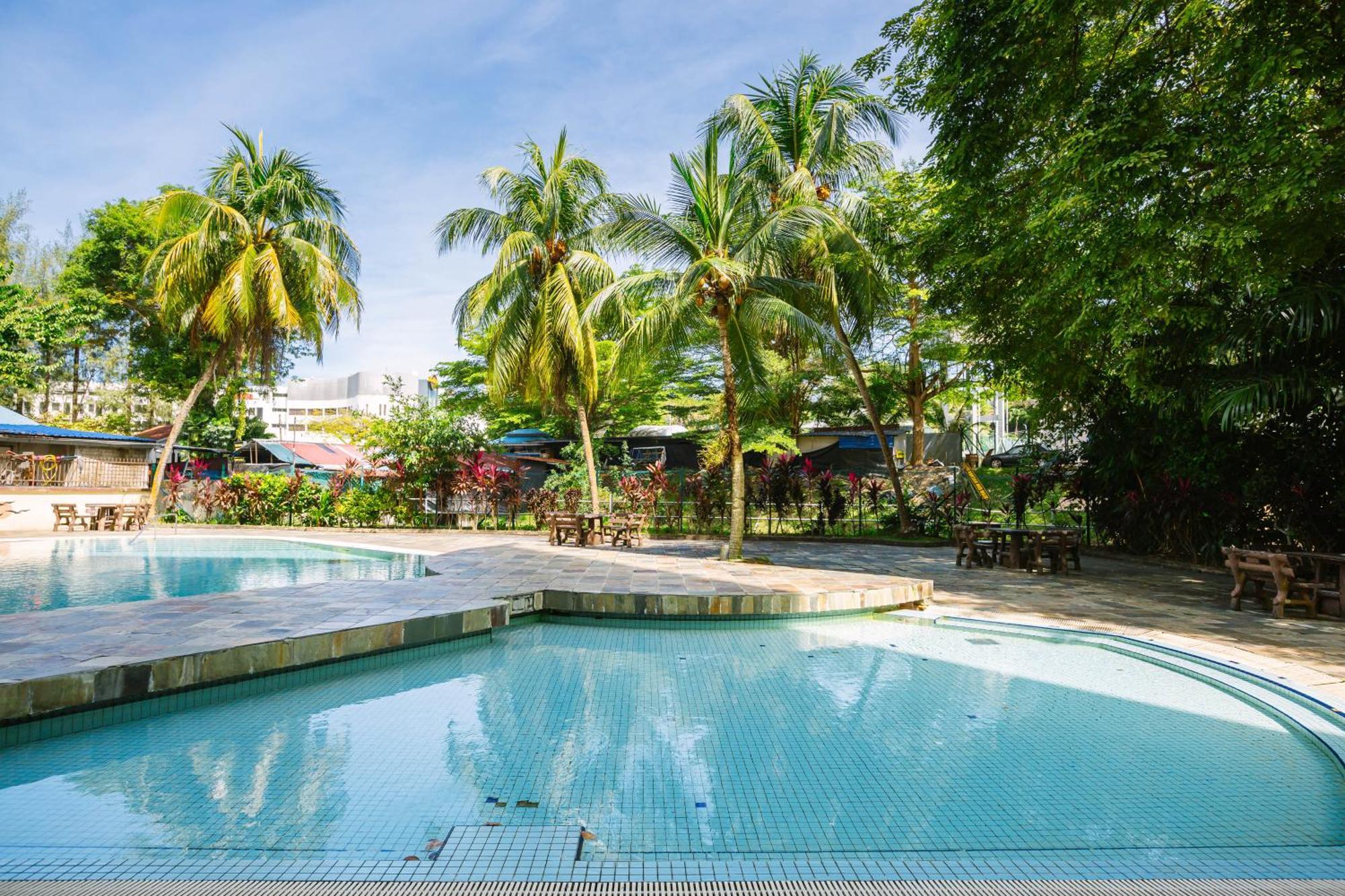 Ees Whale House - Homestay 3 Min Walk To Beach Batu Ferringhi Exterior foto